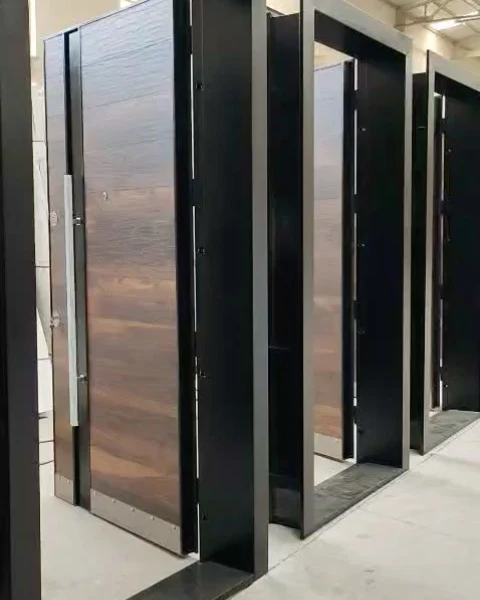 Mat siyah panel tasarım